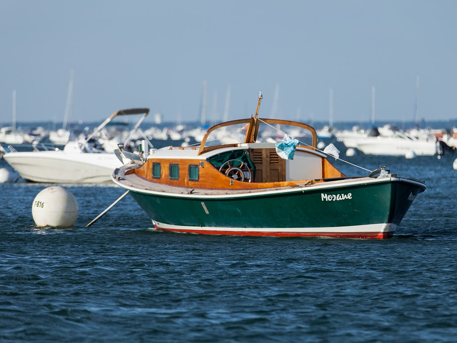 Bateau sur le bassin d'Arcachon - Barco en la bahía de Arcachon - Boat on the Bay of Arcachon - 船在阿卡雄湾 - Image Picture Photography (14502971222)