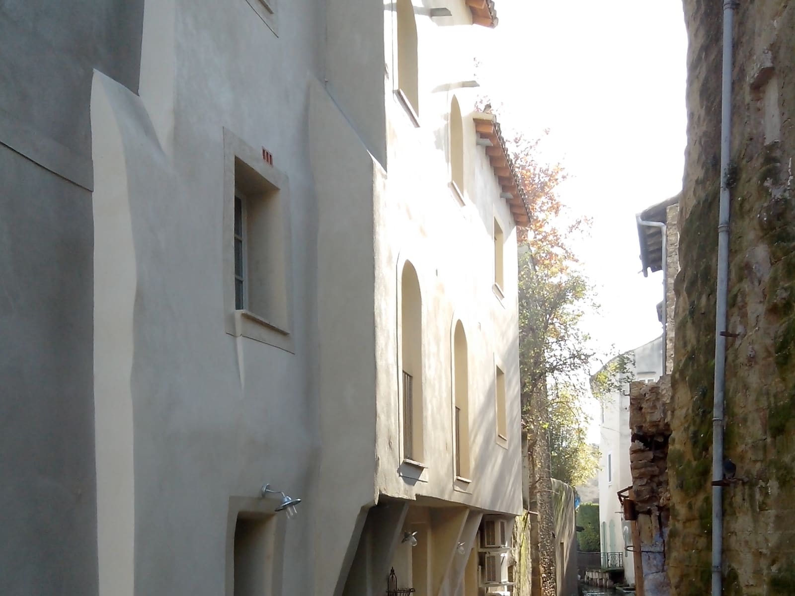 L isle sur la sorgue l arquet place buisson