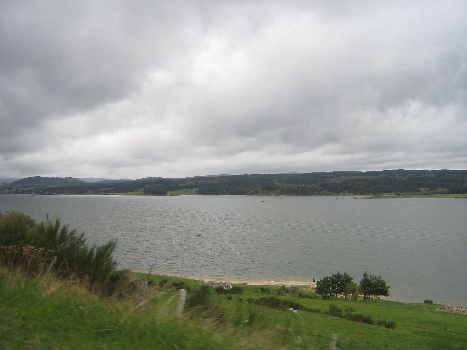 Lac artificiel de Naussac (Lozère)