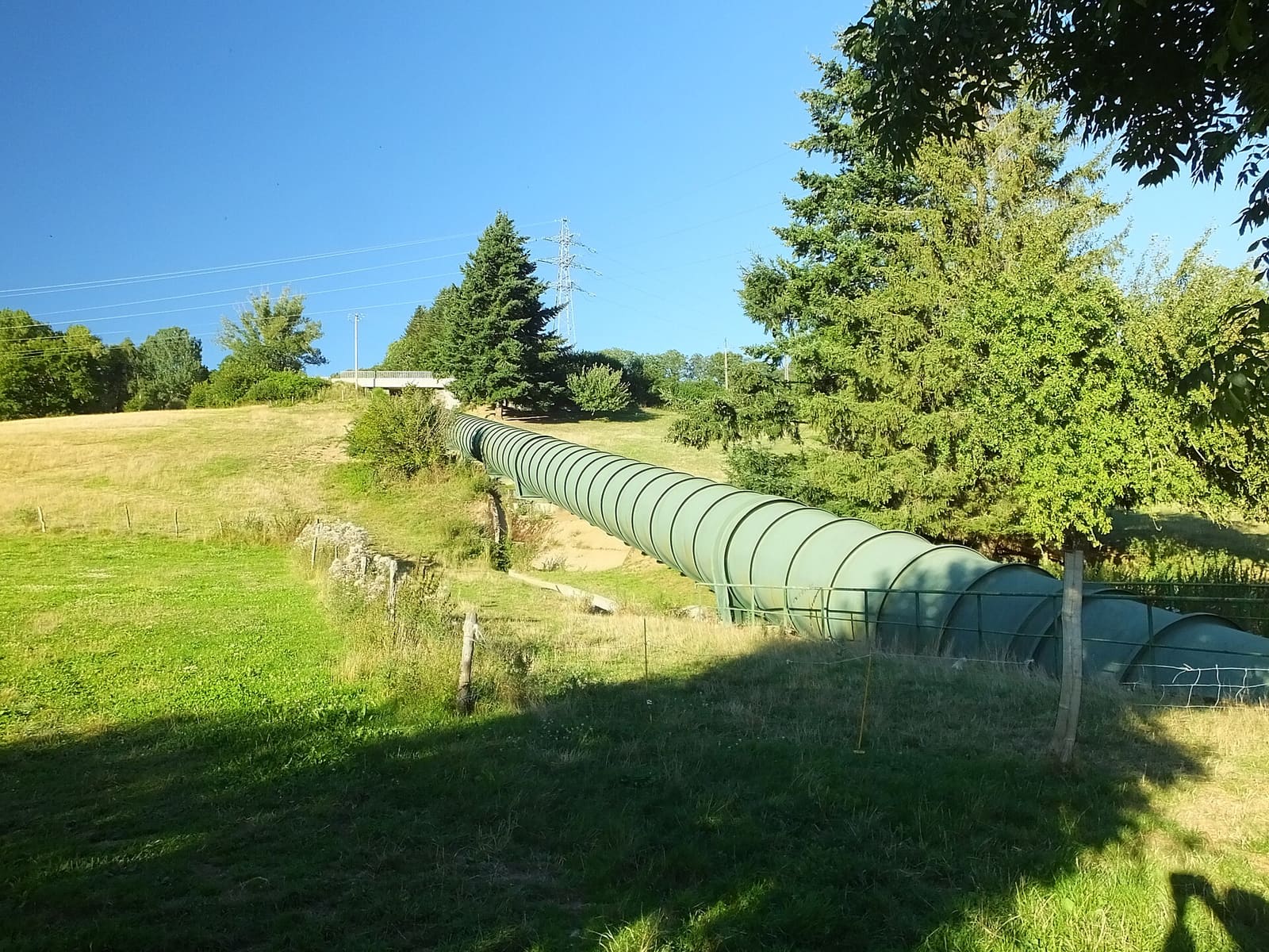 Alrance Penstocks from Lac de Pareloup 2129